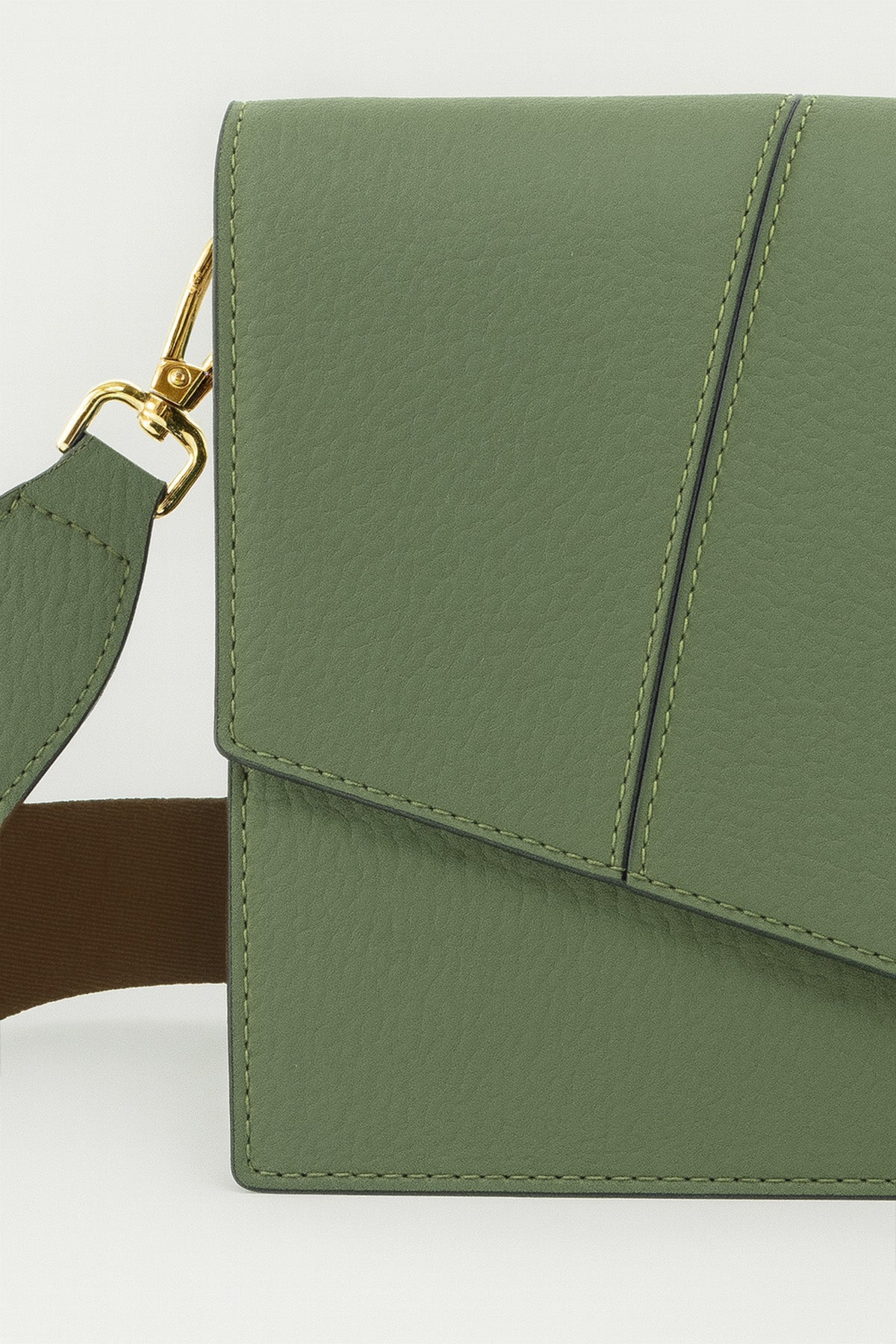 Green Wallet Detailed Women's Bag