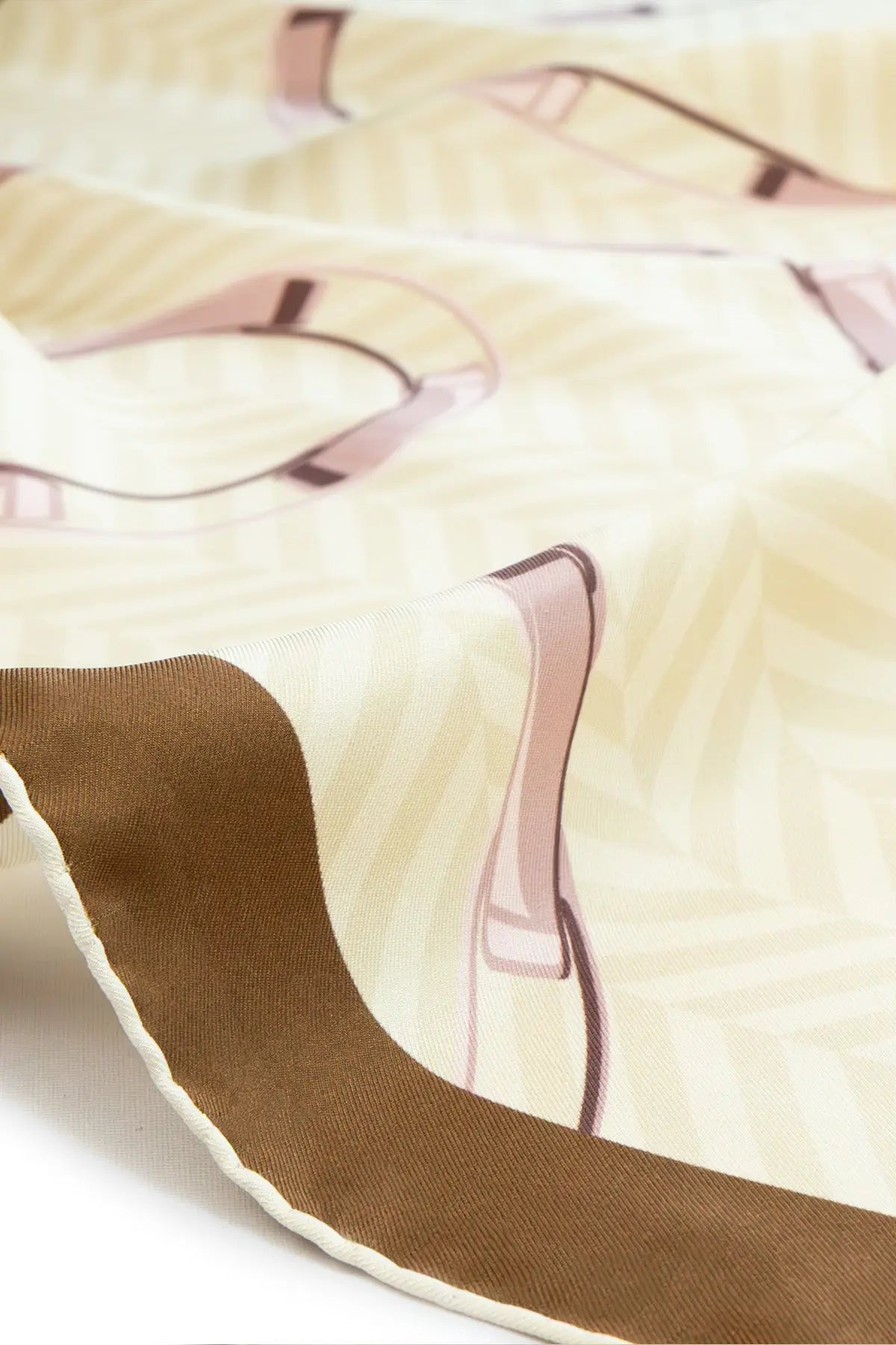 Light Beige Pink Chain Pattern Silk Scarf Triko Mısırlı