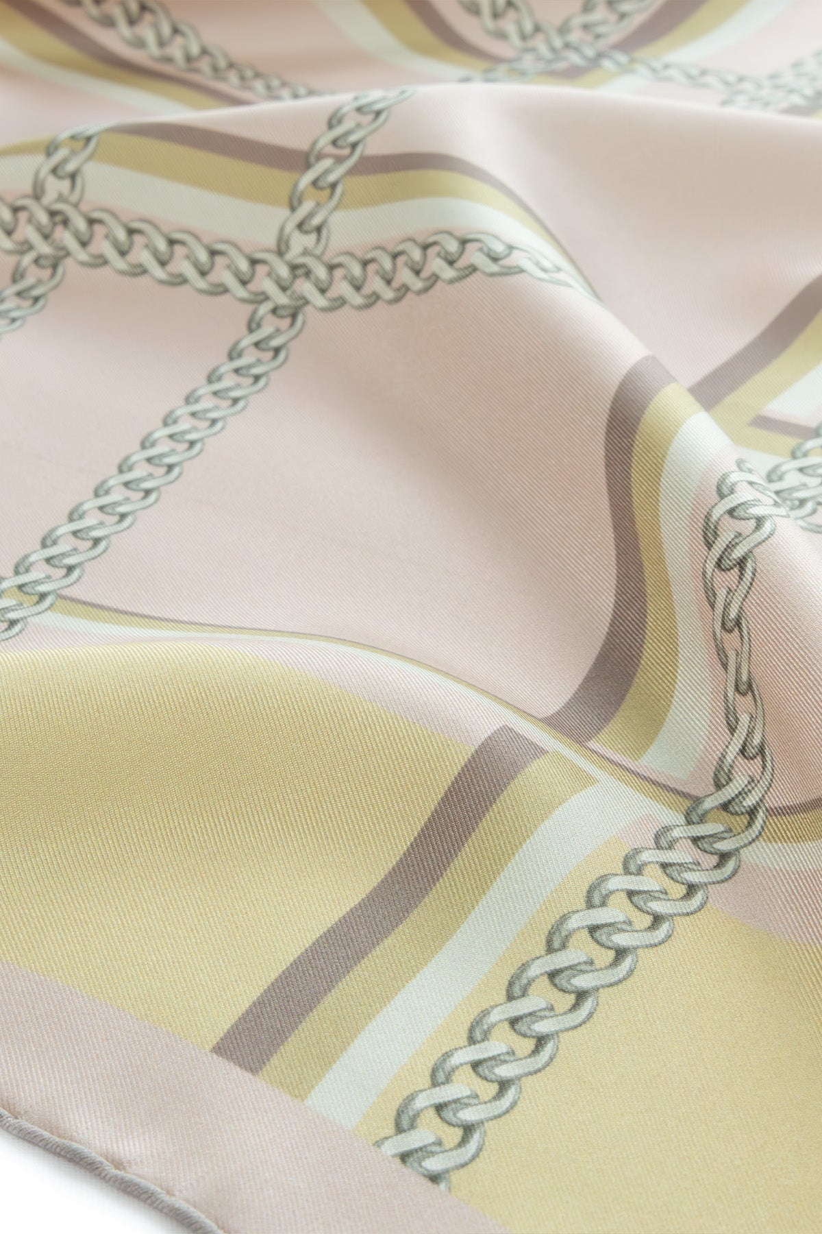 Powder Chain Pattern Silk Scarf