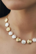 Pearl and Gold Material Mix Necklace