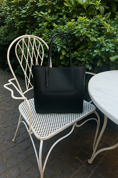 Women's Bag with Black Zipper Detail