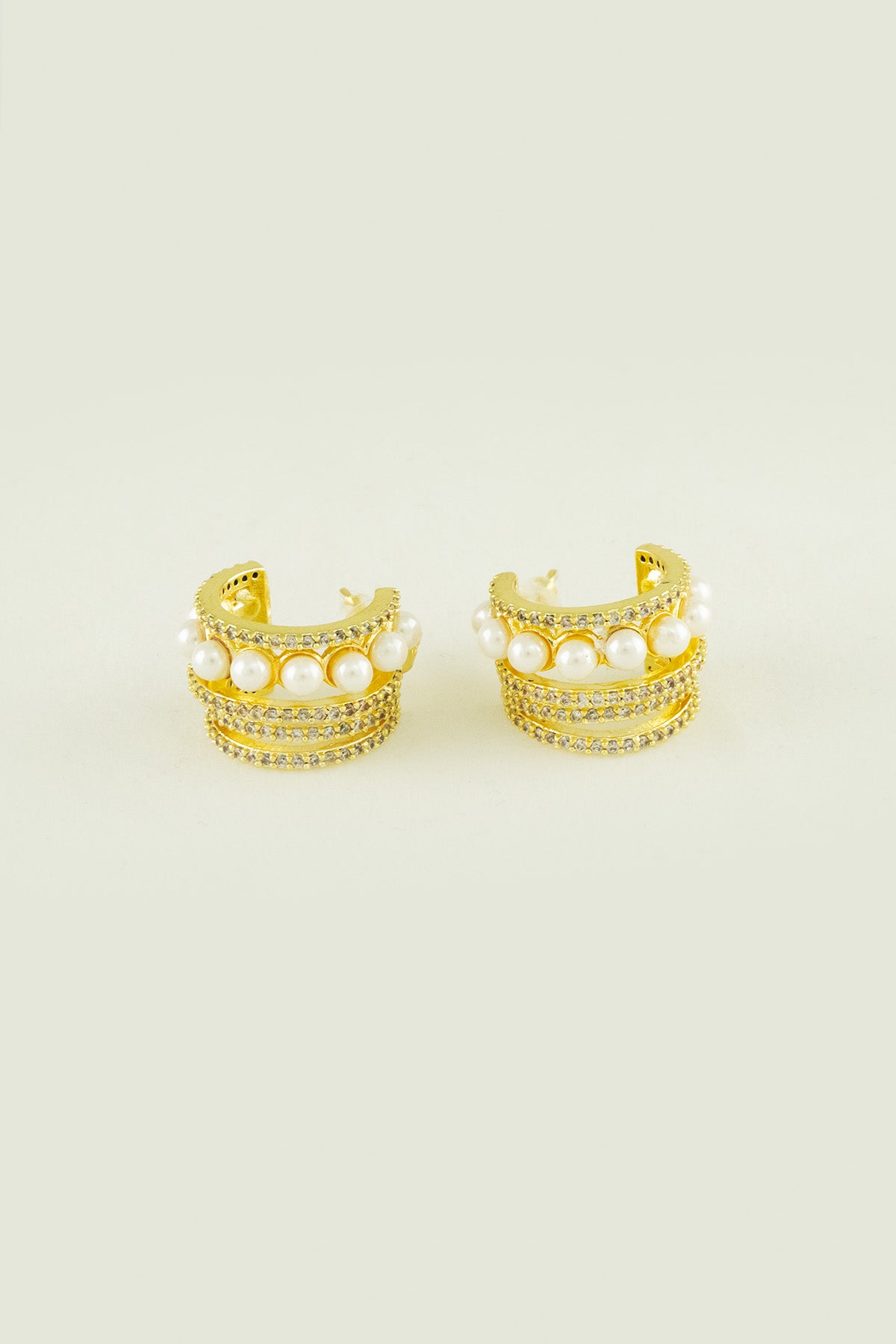 GOLD REGINA EARRING