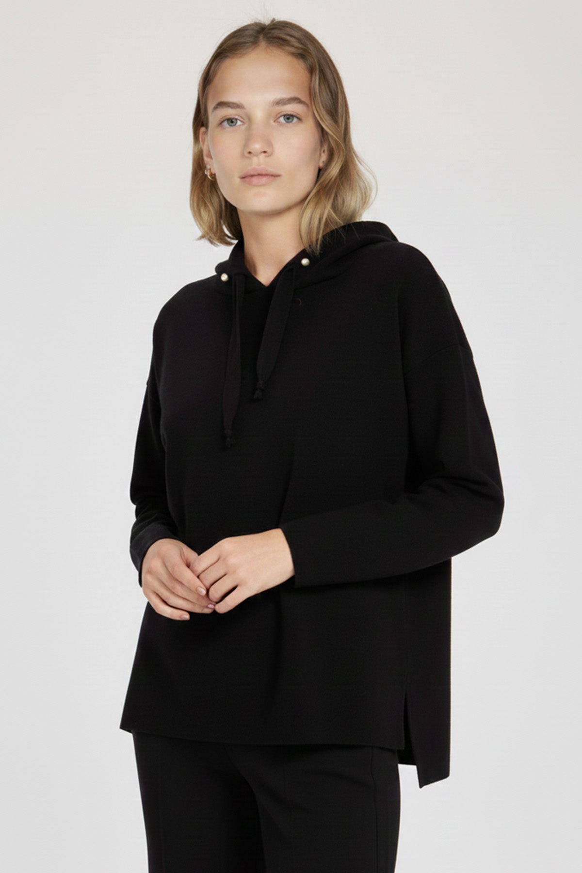 Black Pearl Detailed Women's Sweatshirt