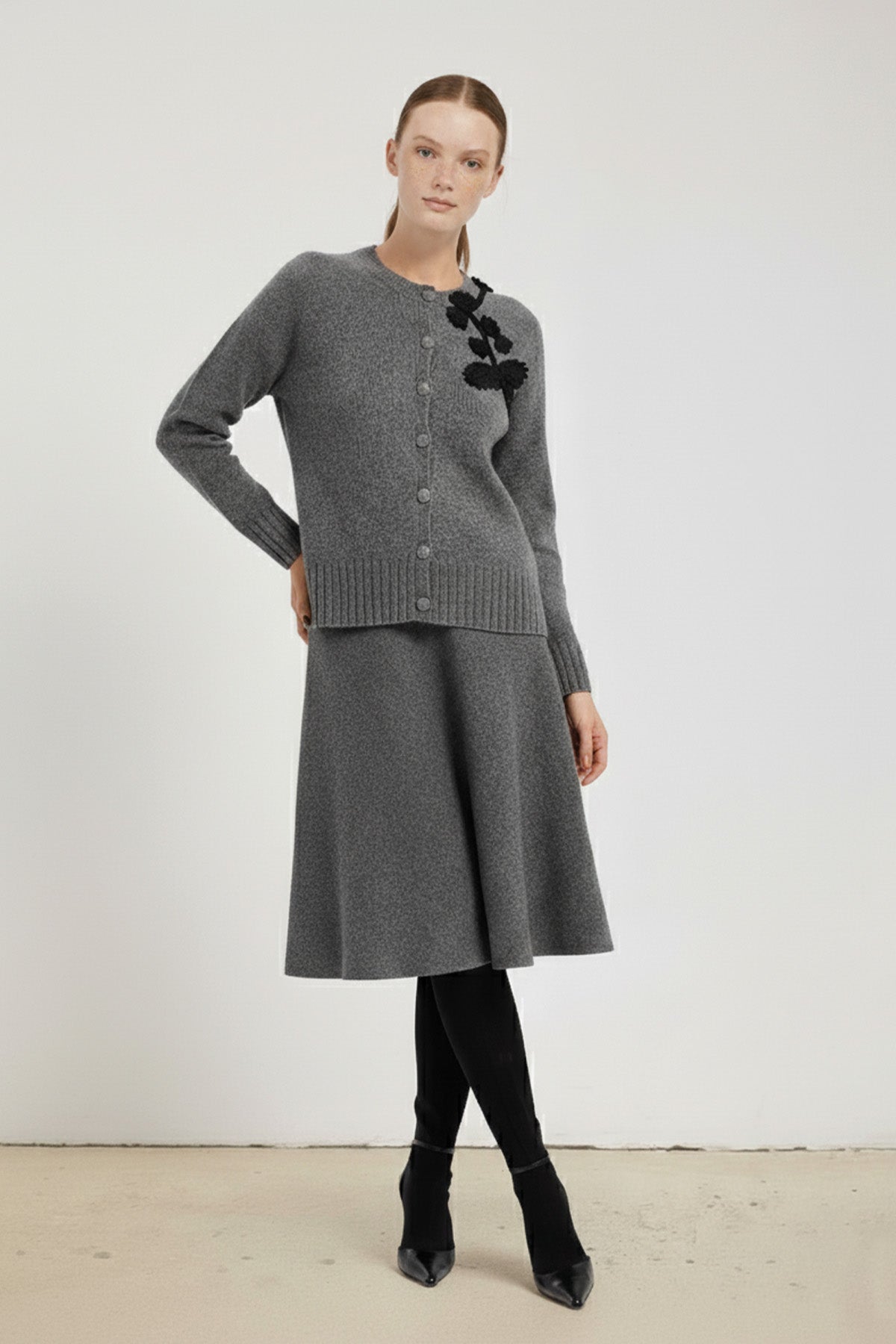 Gray Black Leaf Embroidered Women's Cardigan