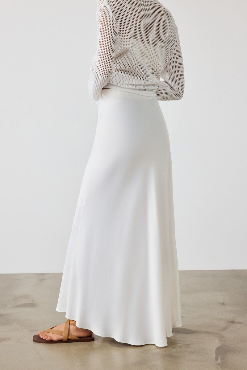White High-Waisted Long Skirt
