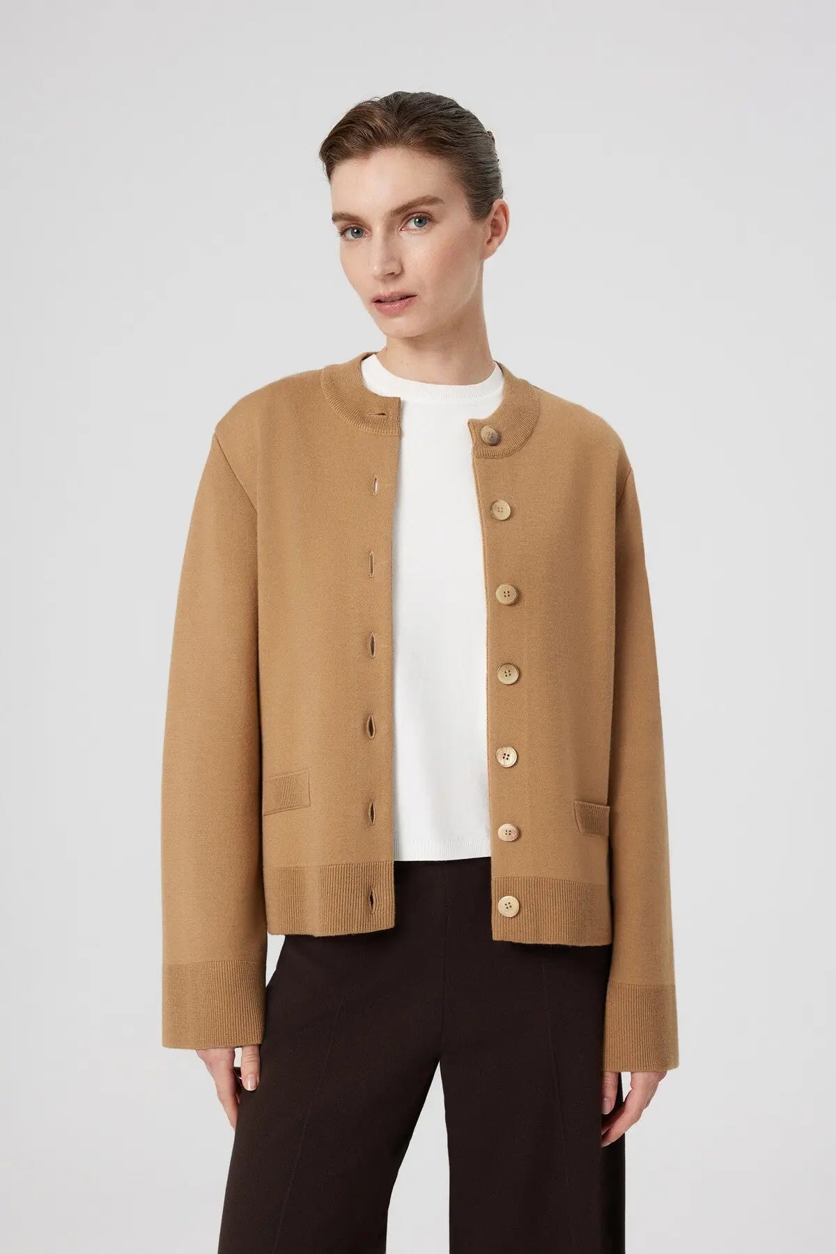 Camel Women's Jacket with Detailed Buttons Triko Mısırlı
