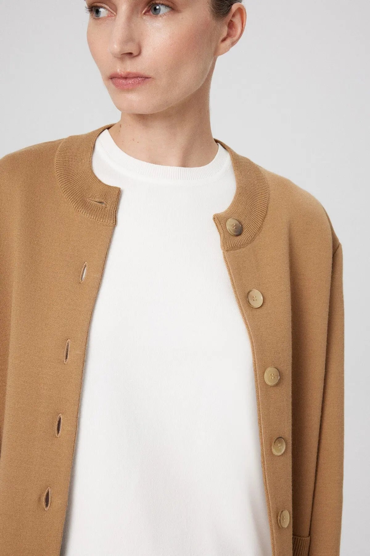 Camel Women's Jacket with Detailed Buttons Triko Mısırlı