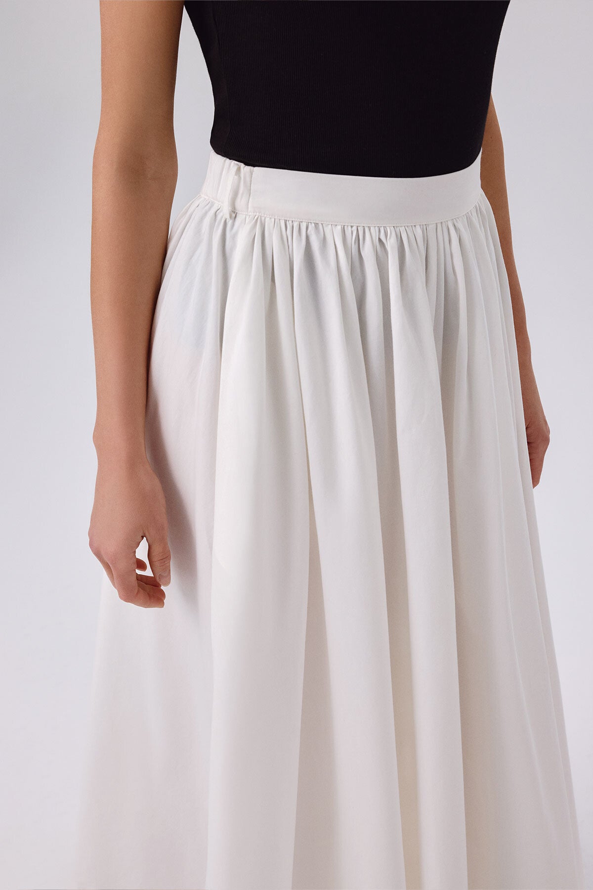 Ecru Pocket Detailed Long Skirt