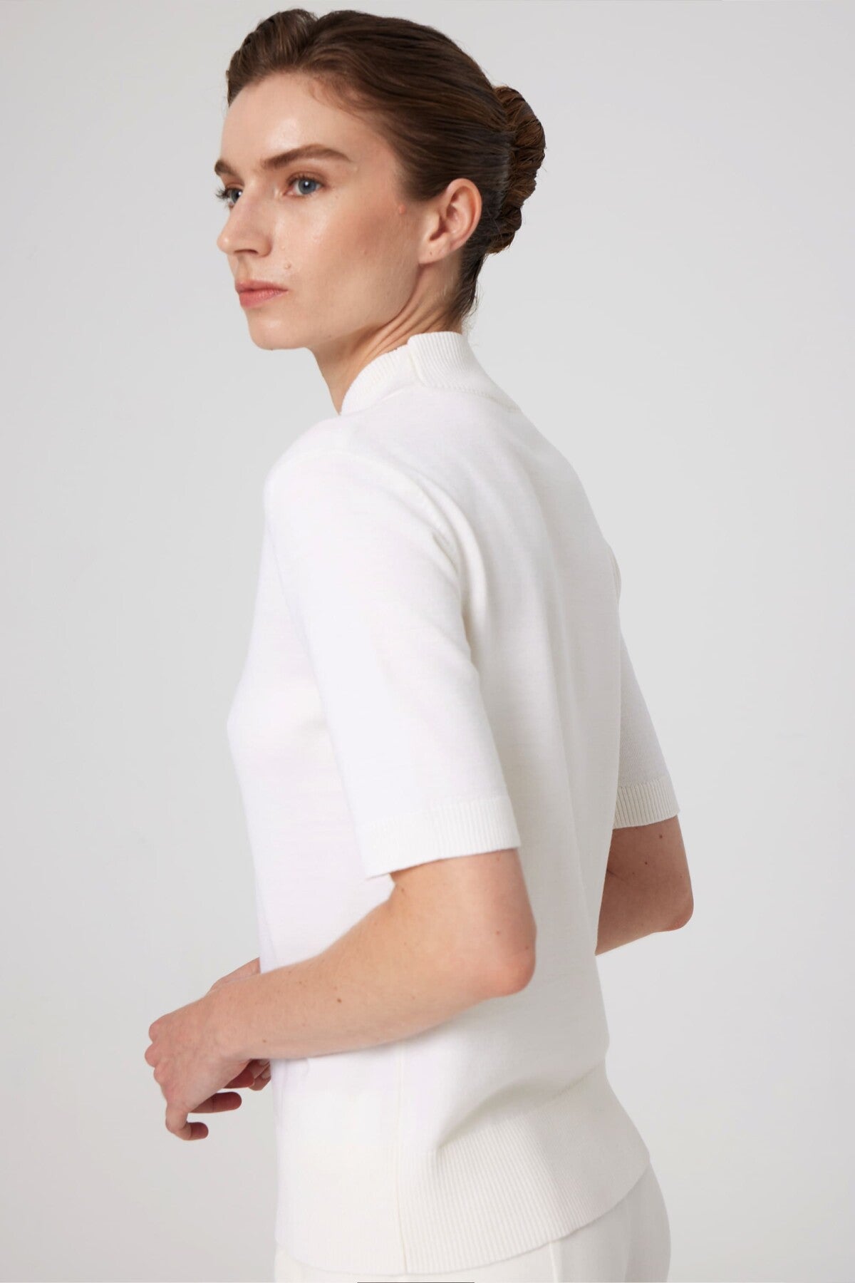 Ecru Half Fisherman's Collar Women's Sweater