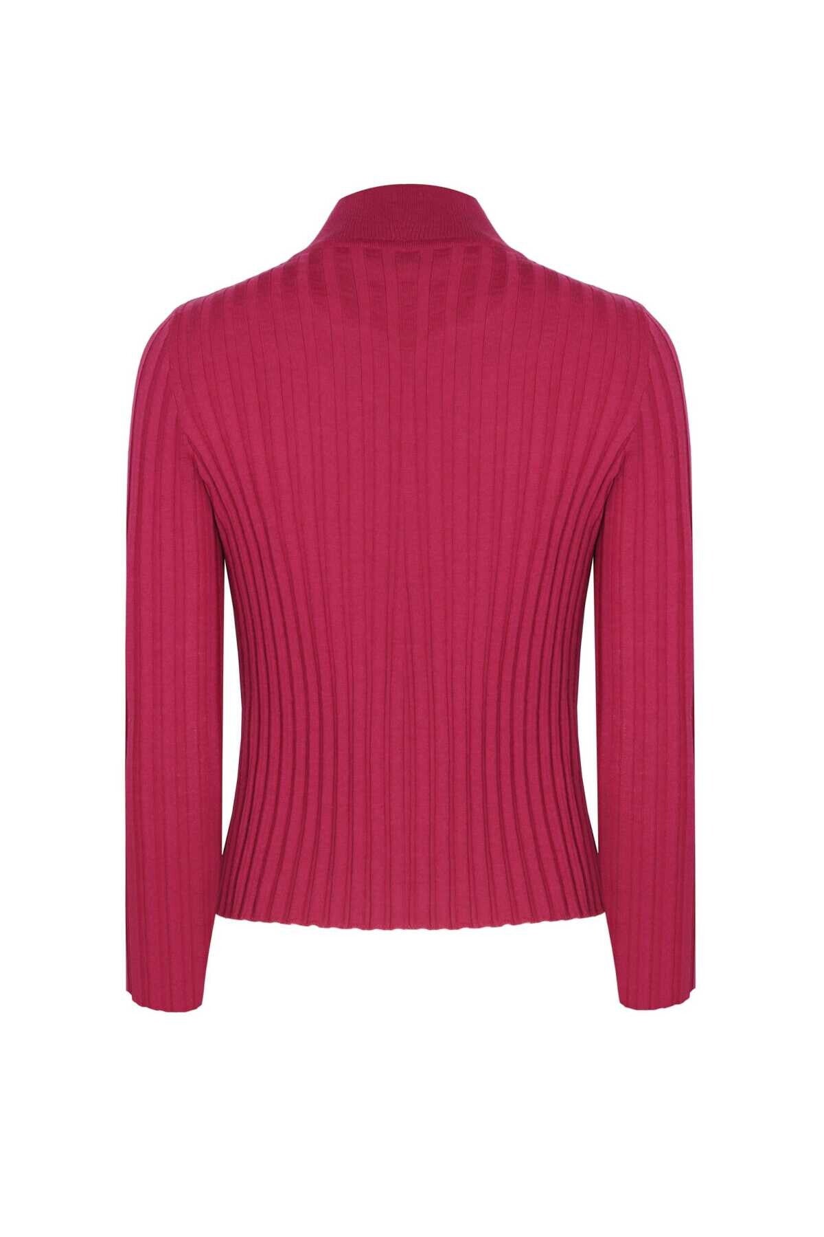 Rose-Patterned Half-Necked Women's Sweater