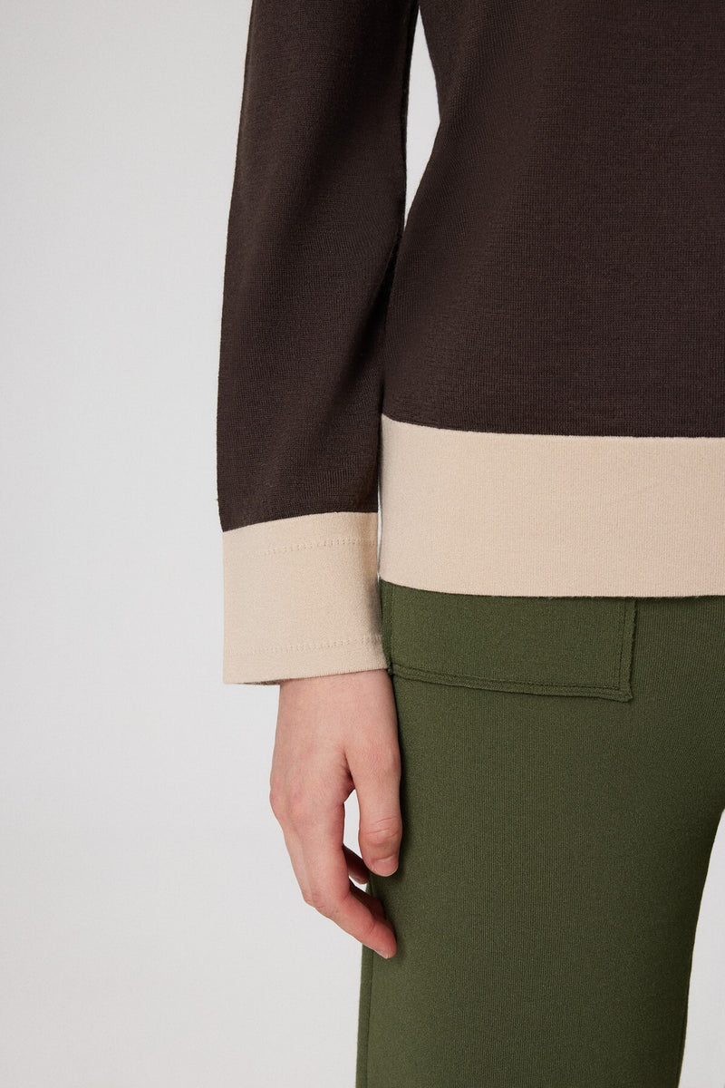 Brown Beige Long-Sleeved Women's Sweater with Cuffs