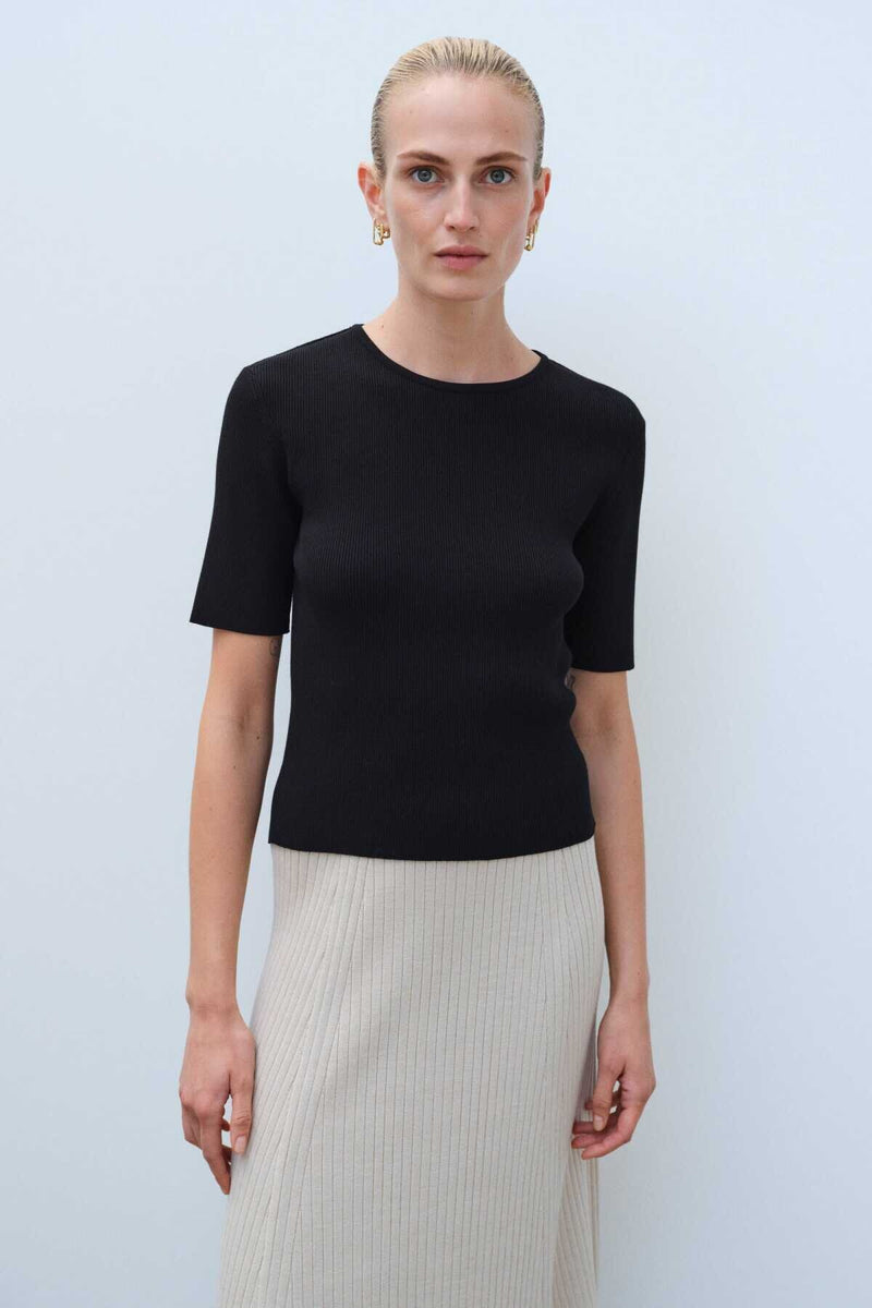 Short-Sleeved Black Knit Women's Sweater