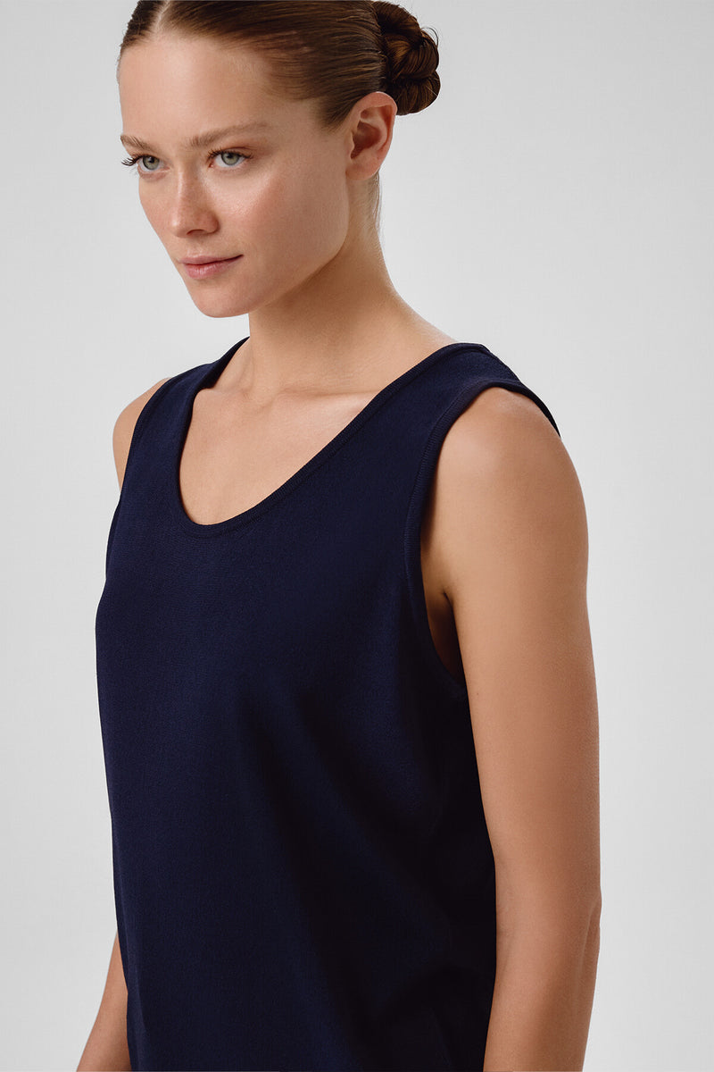 Navy Blue Thick-Strapped Round Neck Women's Athletic Shirt