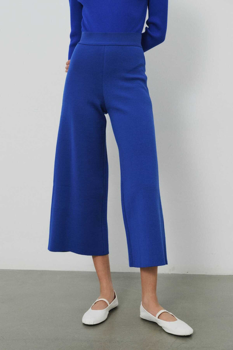 Blue Short-Legged Women's Pants
