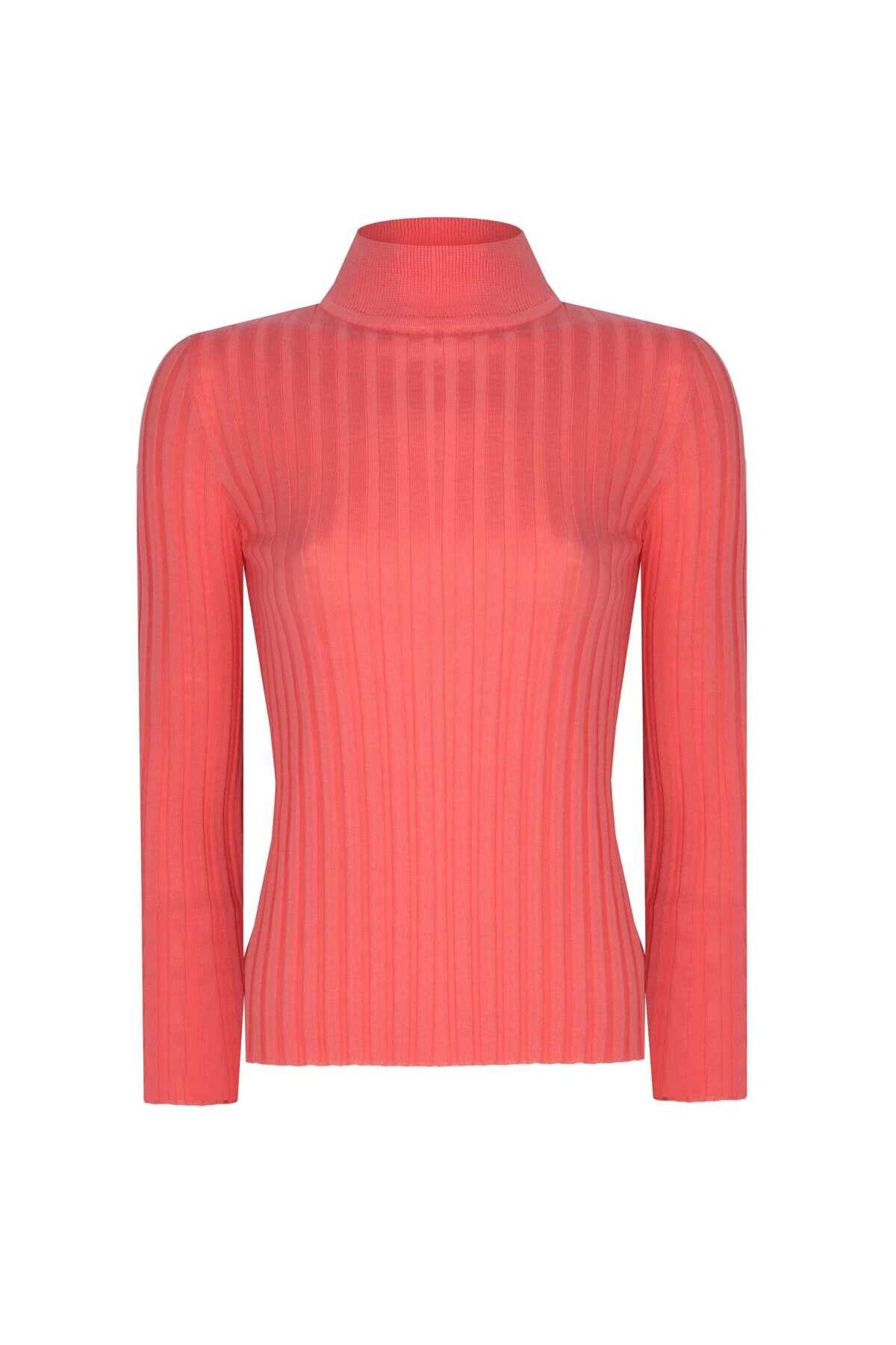 Pink Half-Turtleneck Women's Sweater