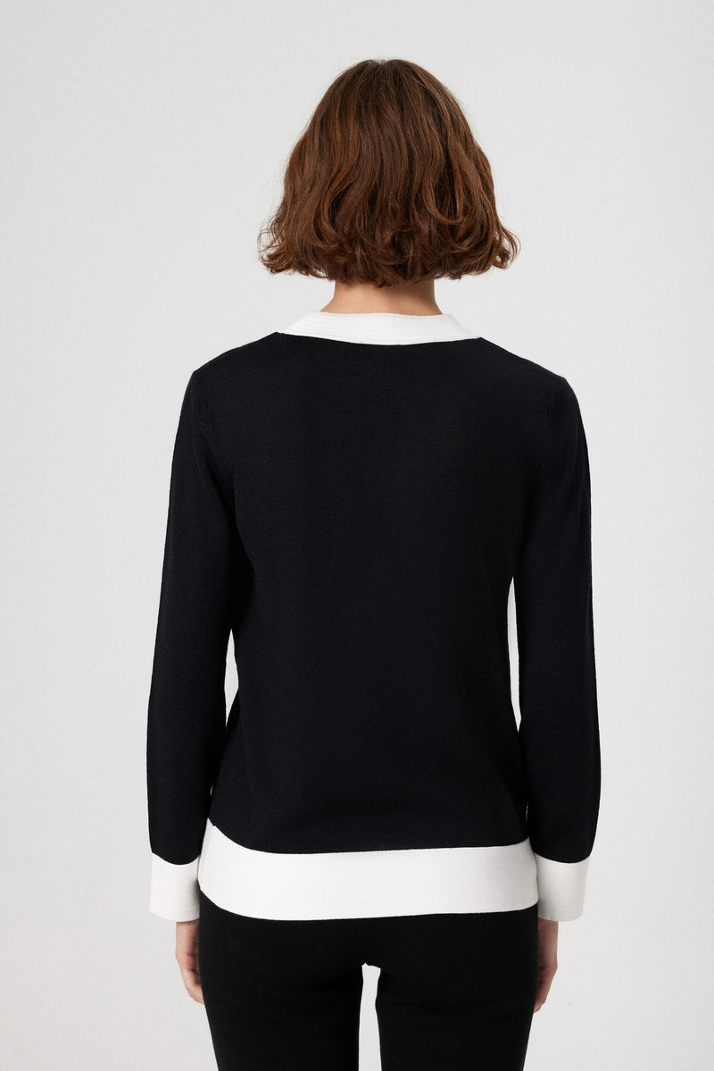 Black and White Long-Sleeved Women's Sweater with Collar