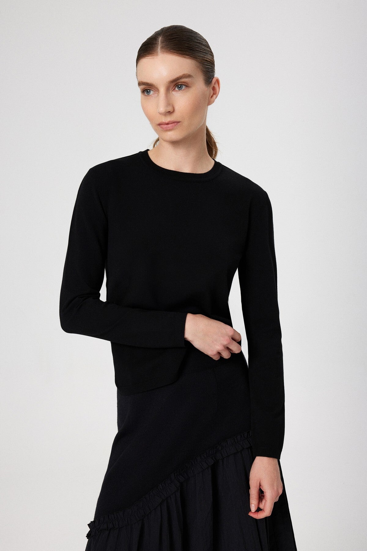 Black Crew Neck Knit Women's T-Shirt