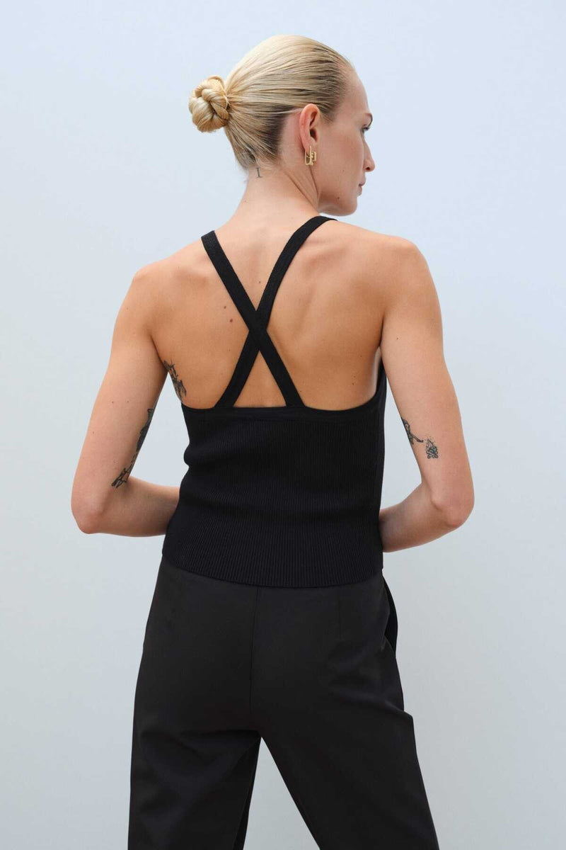 Women's Black Cross-Back Athletic Top
