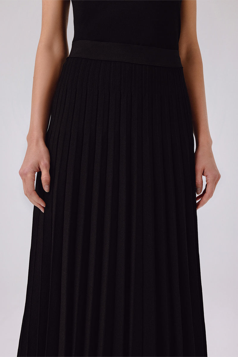 Black Pleated Long Skirt