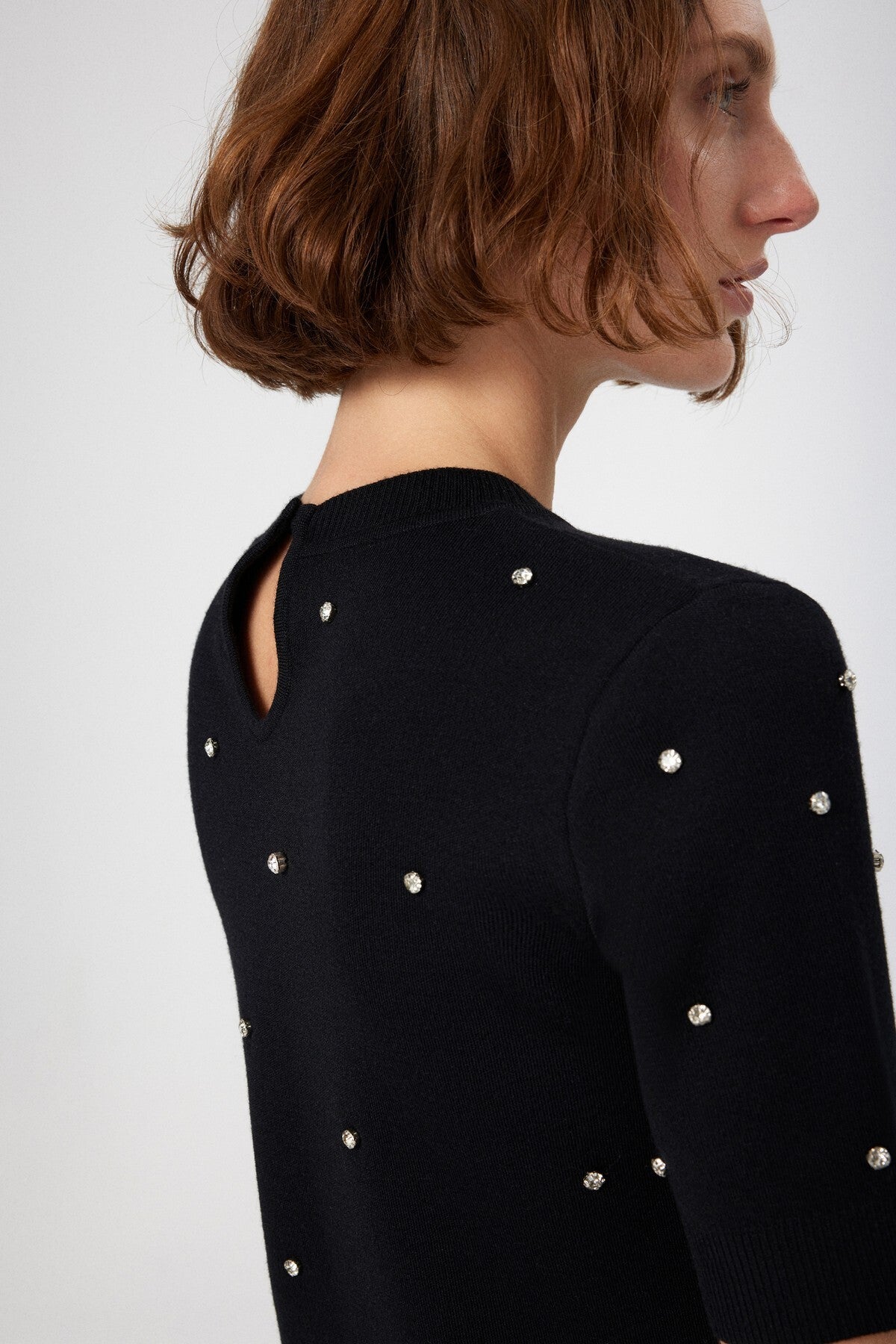 Black Stone Embroidered Short Sleeve Women's Sweater