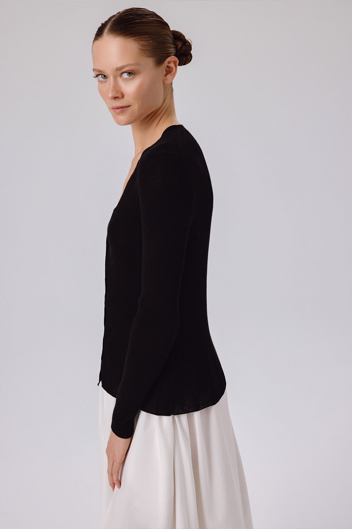 Black V-Neck Ribbed Fine Women's Cardigan