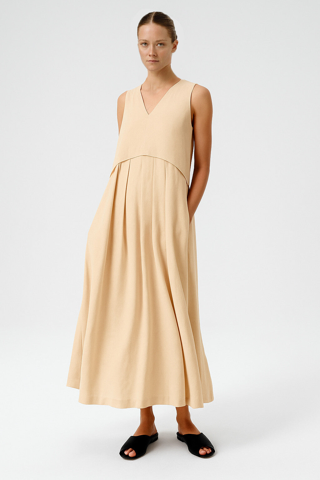 Stone-Hemmed Pleated Sleeveless Long Dress