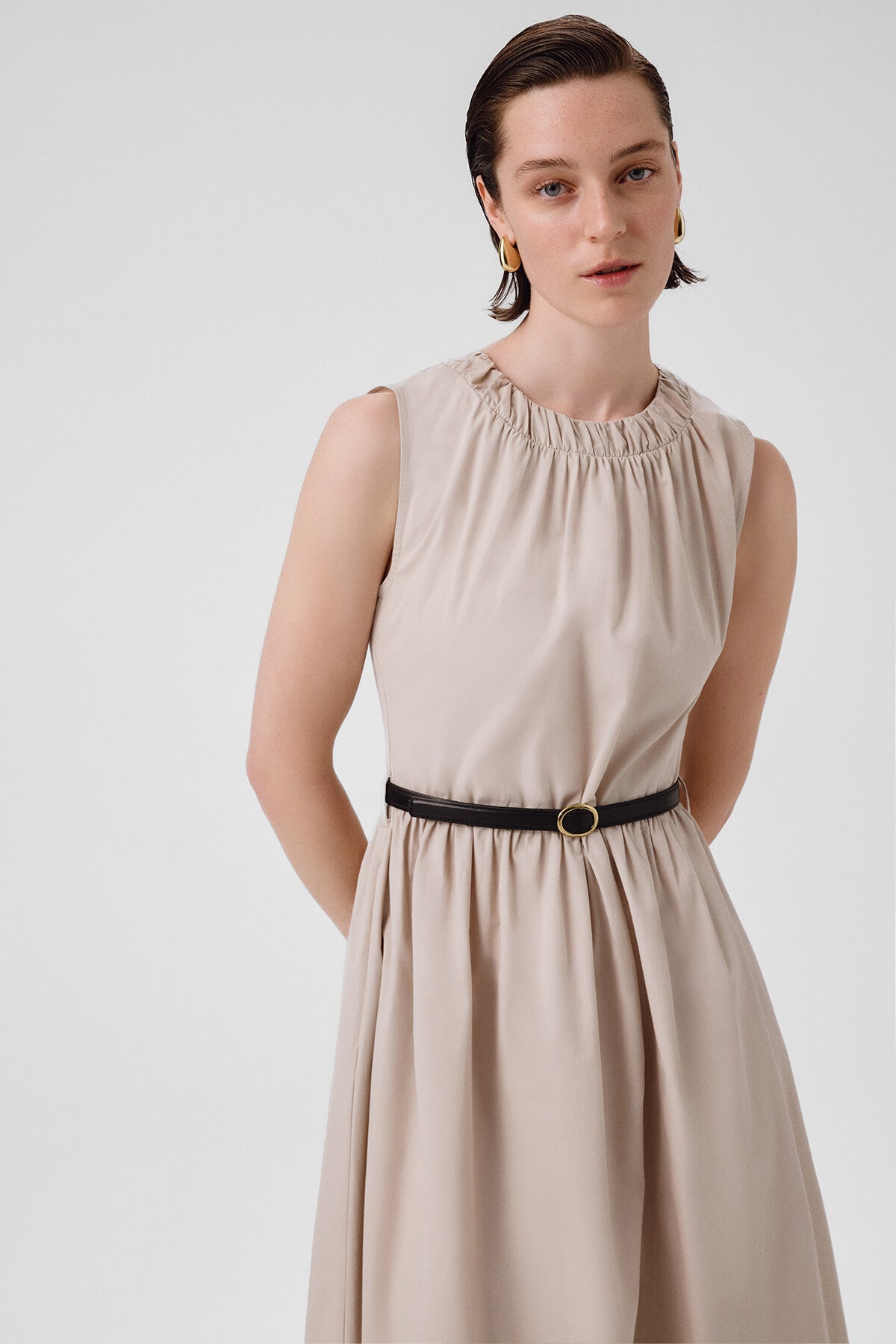Stone Arch Detailed Sleeveless Long Dress