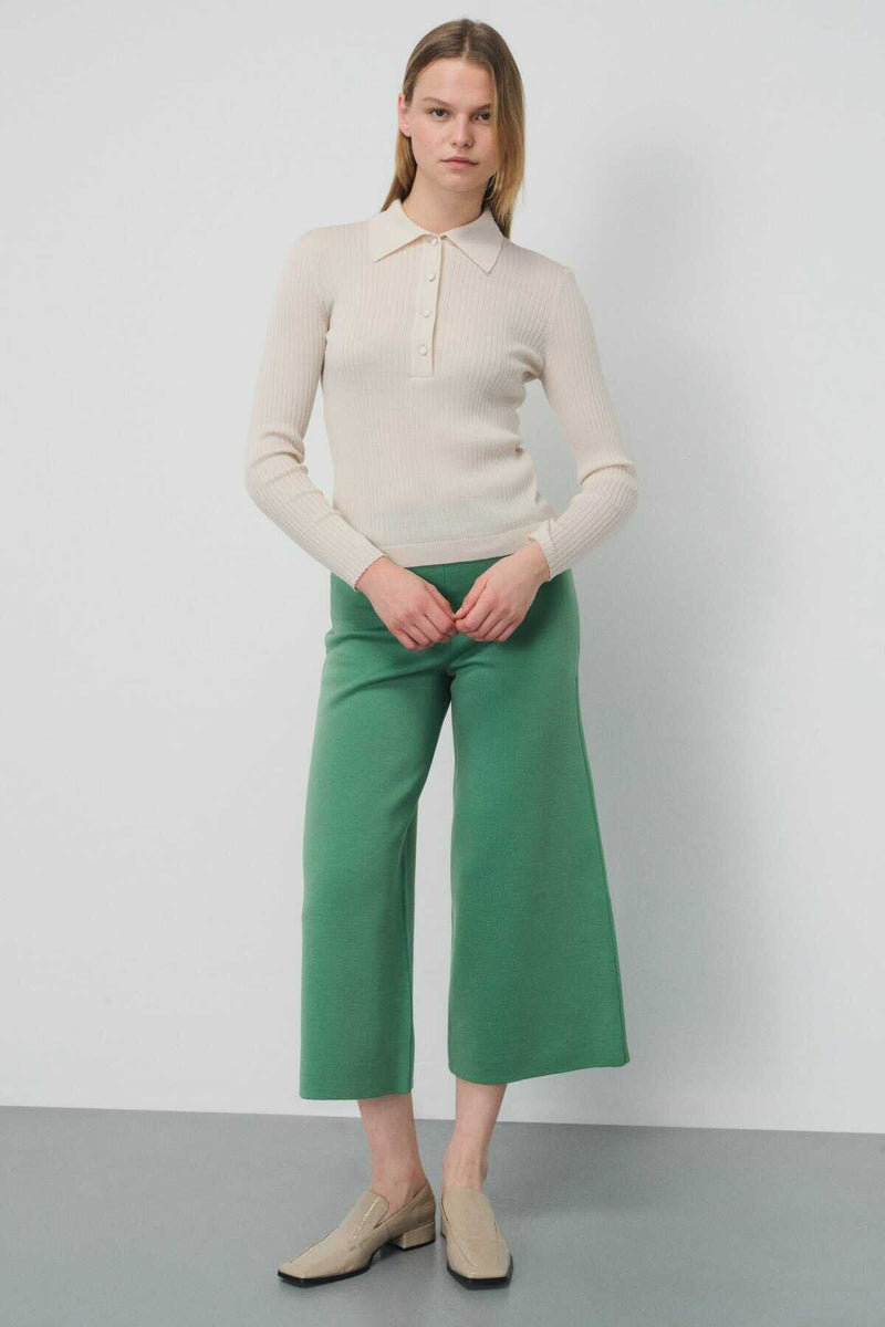 Green Short Legged Women's Pants