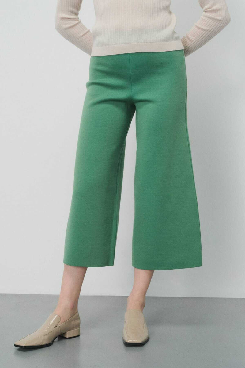 Green Short Legged Women's Pants