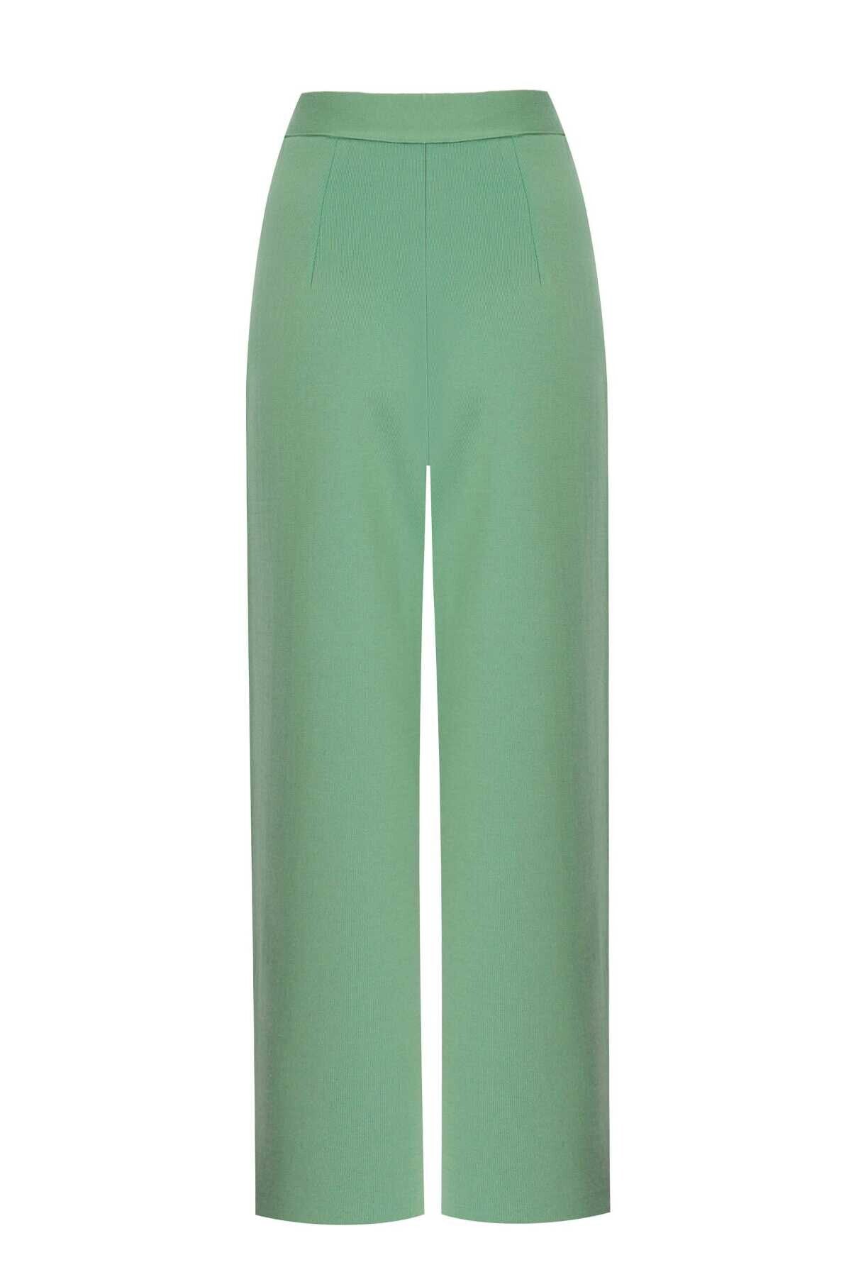 Green Short Legged Women's Pants